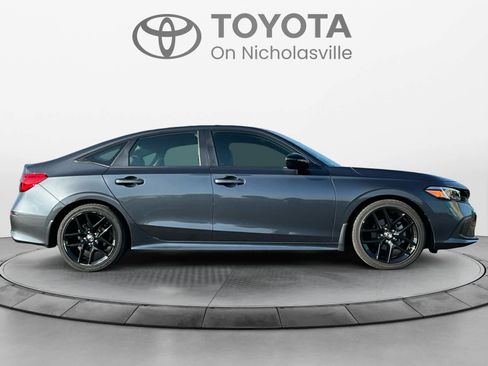 Used 2024 Honda Civic Sport image 6