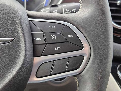 Used 2023 Chrysler Voyager LX image 25