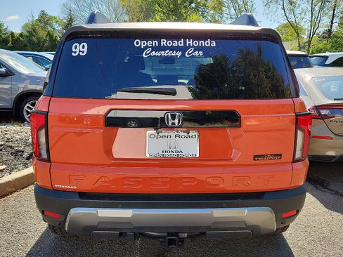 Certified 2026 Honda Passport TrailSport image 2
