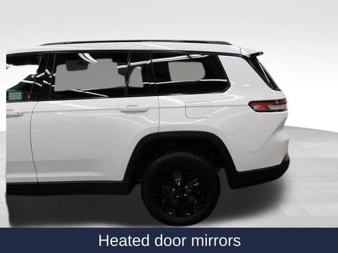 Used 2024 Jeep Grand Cherokee L Altitude image 22