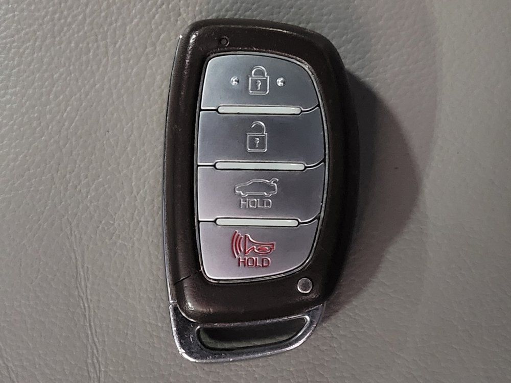 Used 2015 Hyundai Sonata Sport w/ Option Group 03 FWD image 32