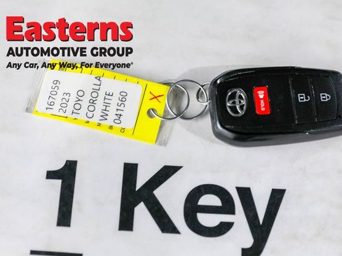 Used 2023 Toyota Corolla Cross LE image 23