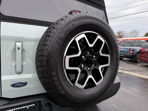 Used 2024 Ford Bronco Outer Banks image 10