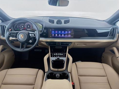 New 2026 Porsche Cayenne Coupe image 16