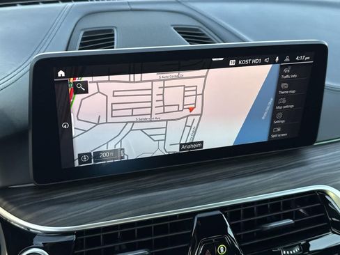 Used 2022 BMW M550i xDrive w/ Dynamic Handling Package image 13