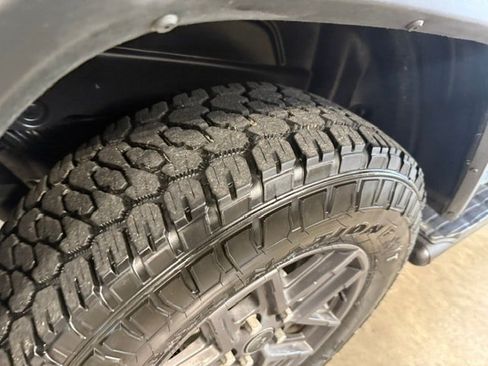 Used 2024 Jeep Wrangler Unlimited Sport AWD/4WD image 31