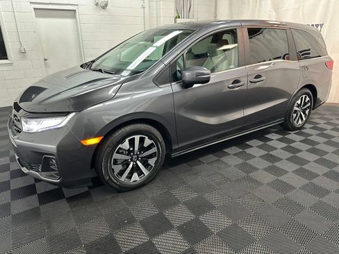 Used 2026 Honda Odyssey EX-L image 5