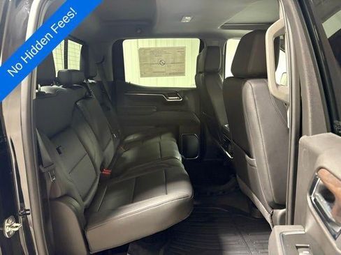 New 2026 GMC Sierra 1500 SLT image 15