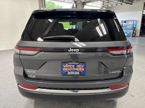 Used 2025 Jeep Grand Cherokee Limited w/ Luxury Tech Group II AWD/4WD image 6