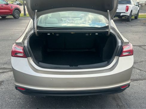 Used 2024 Chevrolet Malibu LT image 6