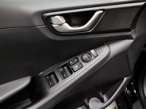 Used 2018 Hyundai Ioniq Blue image 22