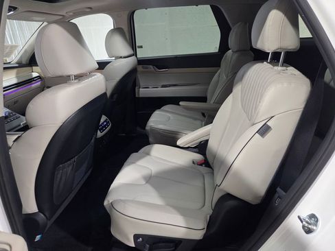 Used 2024 Hyundai Palisade Limited image 12