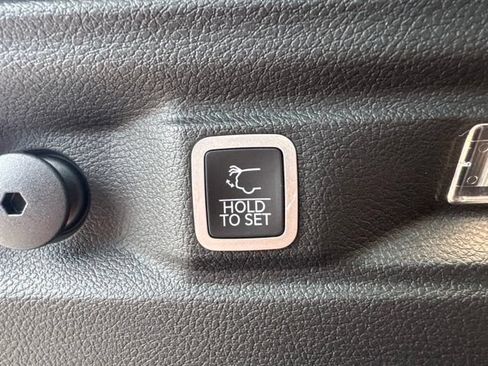 New 2026 Jeep Grand Cherokee L Limited AWD/4WD image 38