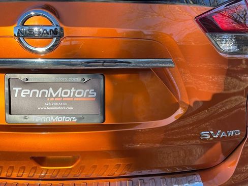 Used 2019 Nissan Rogue SV image 47