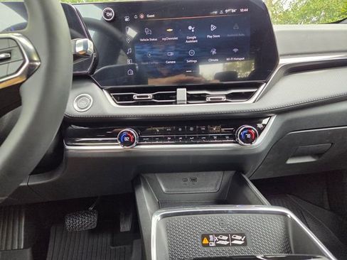 New 2026 Chevrolet Equinox LT w/ Convenience Package II image 25