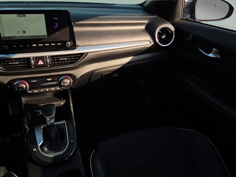 Used 2022 Kia Forte GT-Line w/ GT-Line Premium Package FWD image 14