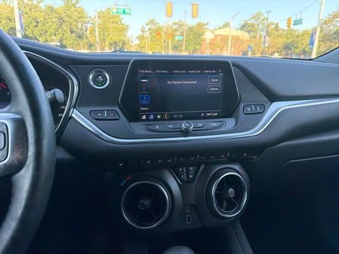 Used 2020 Chevrolet Blazer LT FWD image 15