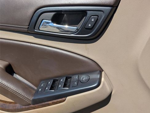 Used 2015 Chevrolet Tahoe LT image 16