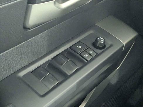Used 2025 Toyota Tundra SR5 w/ SR5 Premium Package AWD/4WD image 14