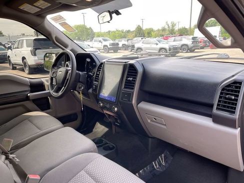 Used 2018 Ford F150 XLT AWD/4WD image 26