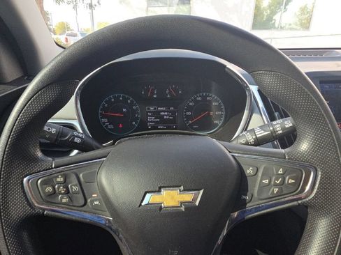 Used 2020 Chevrolet Equinox LS FWD image 15