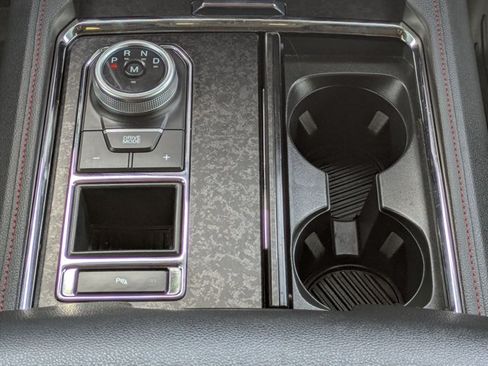Used 2024 Ford Expedition Limited RWD image 12