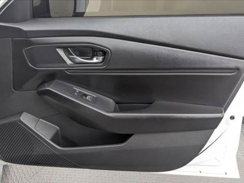 Used 2023 Honda Accord EX image 22