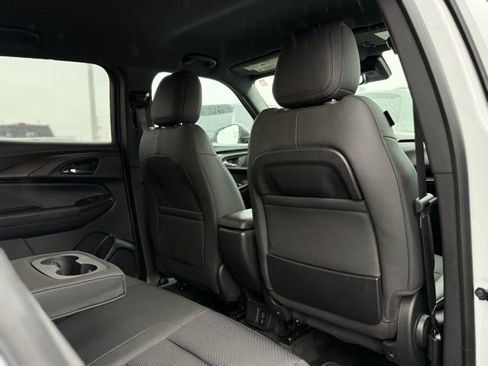 Used 2023 Chevrolet TrailBlazer RS w/ Convenience Package AWD/4WD image 20