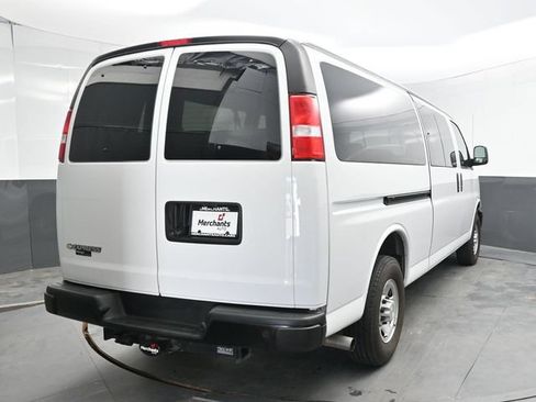 Used 2024 Chevrolet Express 3500 LS RWD image 7