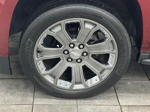 Used 2017 Chevrolet Tahoe LT AWD/4WD image 6