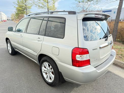 Used 2006 Toyota Highlander 4WD Hybrid image 3