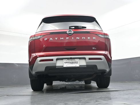 Used 2023 Nissan Pathfinder SL FWD image 35