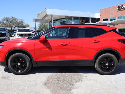 Used 2024 Chevrolet Blazer LT w/ Convenience Package FWD image 2