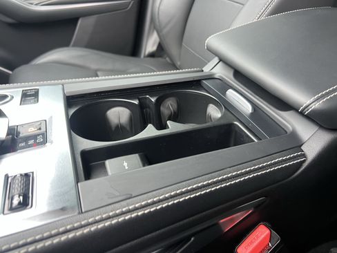 Certified 2025 Jaguar F-PACE R-Dynamic S image 25