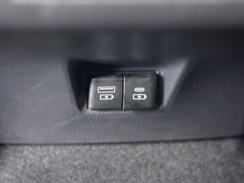 Used 2025 Toyota Camry SE w/ Multimedia Upgrade Package FWD image 29