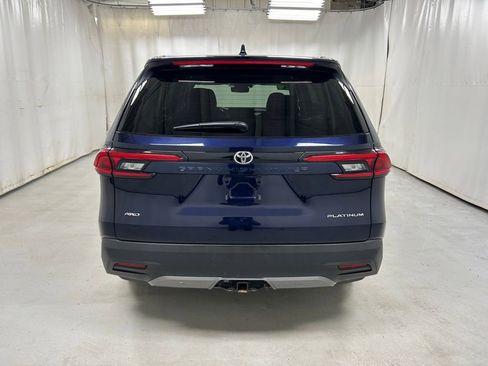 Used 2024 Toyota Grand Highlander Platinum AWD/4WD image 5