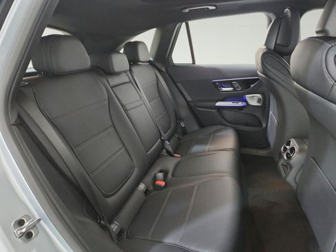 Used 2026 Mercedes-Benz GLC 300 4MATIC image 21