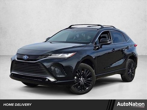 Used 2023 Toyota Venza Nightshade image 1