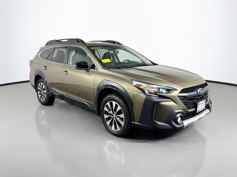 Used 2024 Subaru Outback Limited AWD/4WD image 8