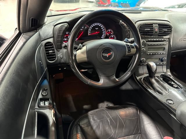 Used 2011 Chevrolet Corvette Coupe w/ 1LT RWD image 5