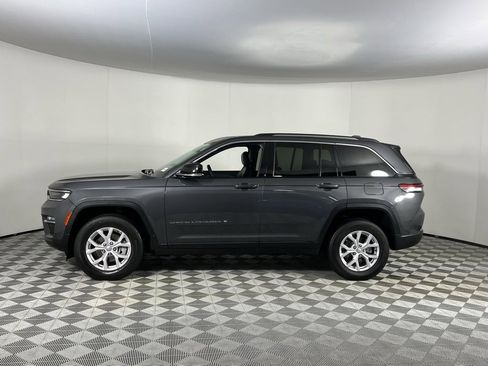 Used 2022 Jeep Grand Cherokee Limited image 8