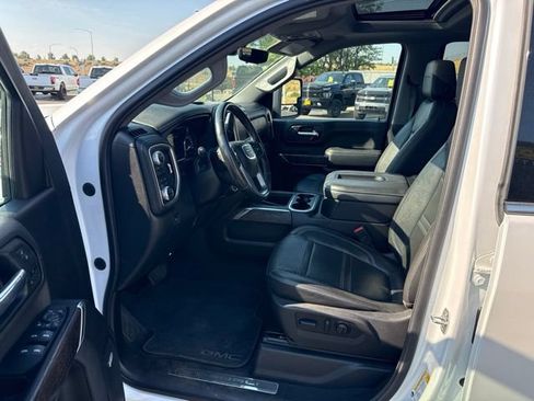 Used 2022 GMC Sierra 2500 Denali w/ Denali Ultimate Package AWD/4WD image 8