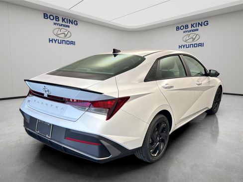 New 2026 Hyundai Elantra Sport FWD image 5