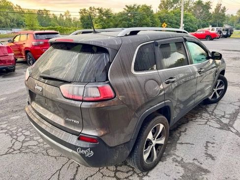 Used 2019 Jeep Cherokee Limited AWD/4WD image 5