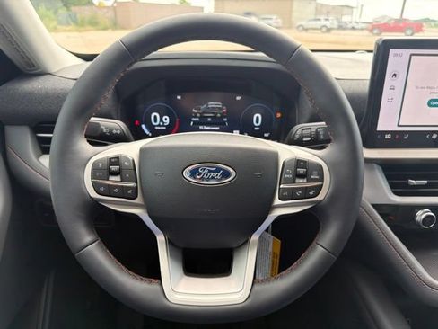 New 2026 Ford Explorer Active w/ Active Comfort Package AWD/4WD image 12
