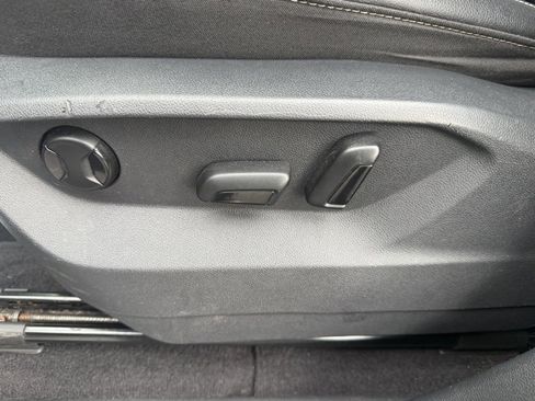 Used 2021 Volkswagen Atlas SE image 35