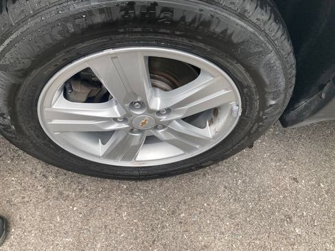 Used 2019 Chevrolet Trax LT w/ LT Convenience Package AWD/4WD image 33