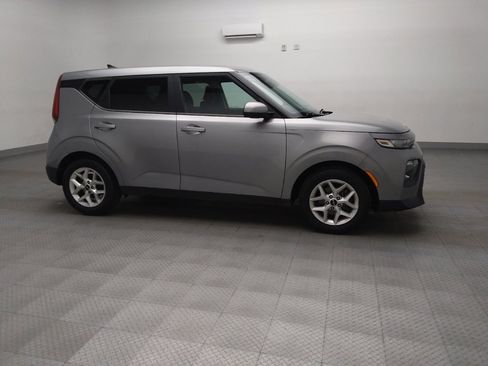 Used 2022 Kia Soul LX w/ Technology Package FWD image 11