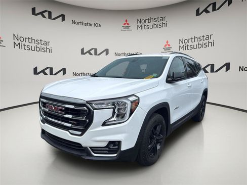 Used 2022 GMC Terrain AT4 w/ Infotainment Package II AWD/4WD image 1