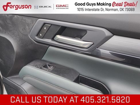 New 2026 GMC Terrain AT4 w/ Convenience Package III AWD/4WD image 39